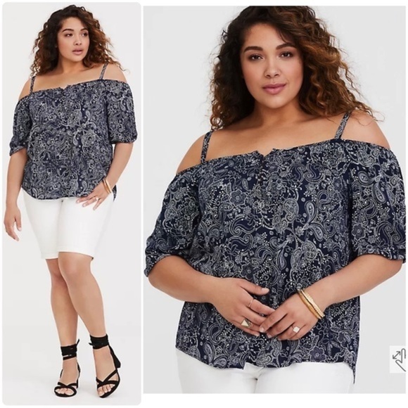 Torrid Blue Paisley Short Sleeve Challis Cold Shoulder  Top Plus Size 0 0X 12 - Picture 1 of 10
